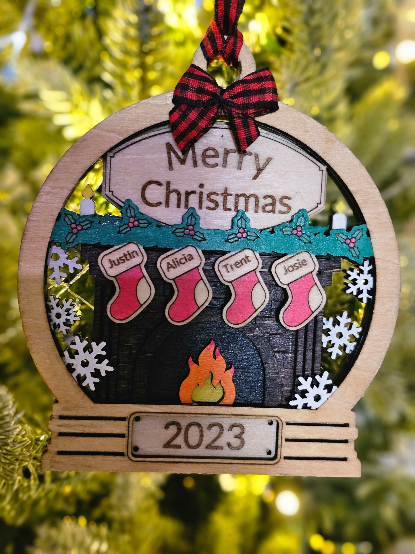 Personalized Ornament - Fireplace with names and year